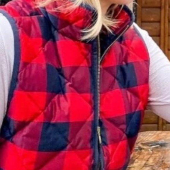 𝅺KENSIE Jeans Quilted Puffer Buffalo Plaid Vest - Picture 2 of 10